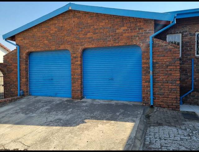 3 BEDROOM HOUSE FOR SALE IN MEYERVILLE